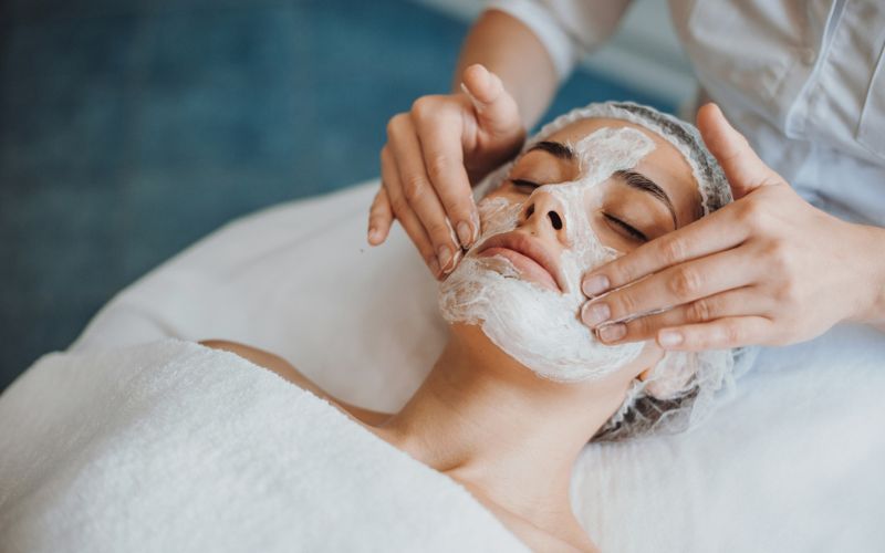 Is a Home Facial Good for Anti-Aging Treatment